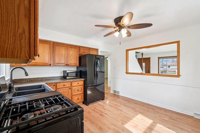 3439 S 80th Street, Milwaukee, WI 53219