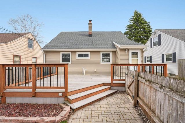 3439 S 80th Street, Milwaukee, WI 53219