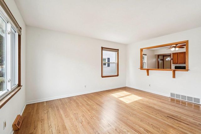 3439 S 80th Street, Milwaukee, WI 53219