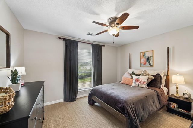 5918 Center Court Drive, Spring, TX 77379