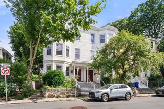 76 Carolina Ave 1, Boston, MA 02130