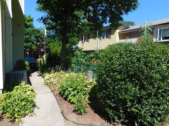 64 Brooks Ave 1, Newton, MA 02460