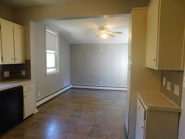 64 Brooks Ave 1, Newton, MA 02460