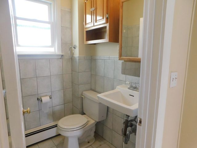64 Brooks Ave 1, Newton, MA 02460