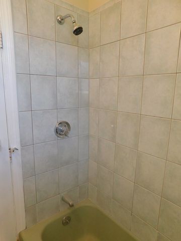 64 Brooks Ave 1, Newton, MA 02460