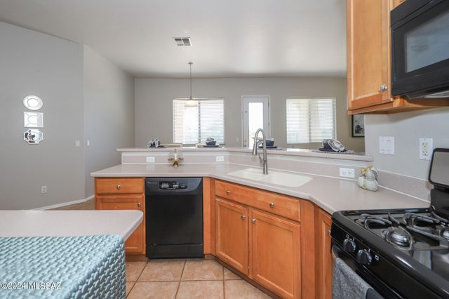 7856 N Rondure Loop, Tucson, AZ 85743