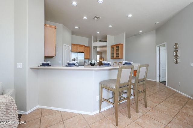 7856 N Rondure Loop, Tucson, AZ 85743