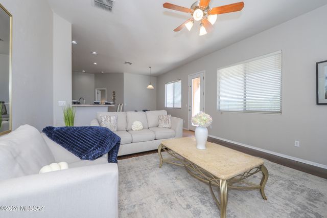 7856 N Rondure Loop, Tucson, AZ 85743