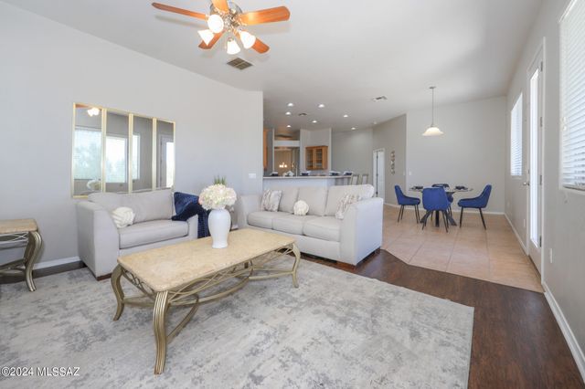 7856 N Rondure Loop, Tucson, AZ 85743