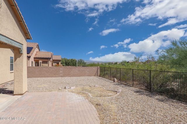 7856 N Rondure Loop, Tucson, AZ 85743