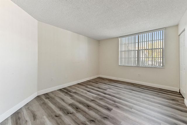 3237 Clint Moore Road 107, Boca Raton, FL 33496
