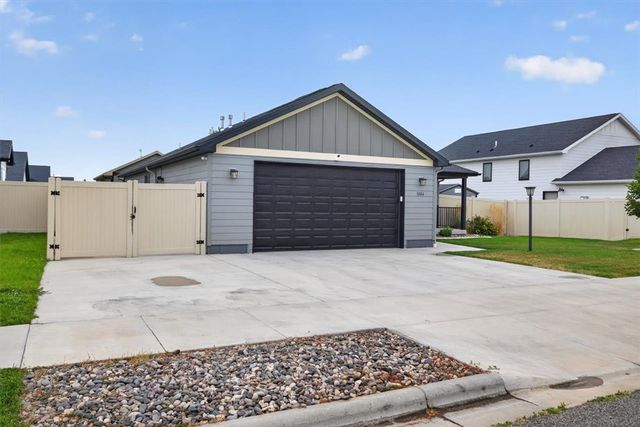 5204 Clemson Drive, Billings, MT 59106