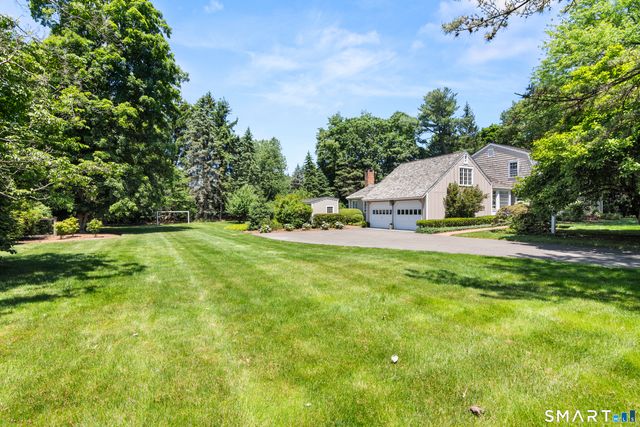39 Old Studio Road, New Canaan, CT 06840