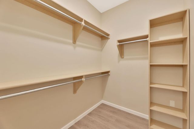 2401 S Wheatland Ct, Wichita, KS 67235