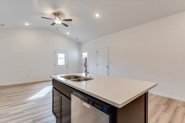 2401 S Wheatland Ct, Wichita, KS 67235