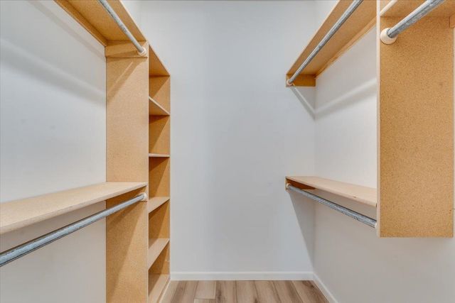 2401 S Wheatland Ct, Wichita, KS 67235