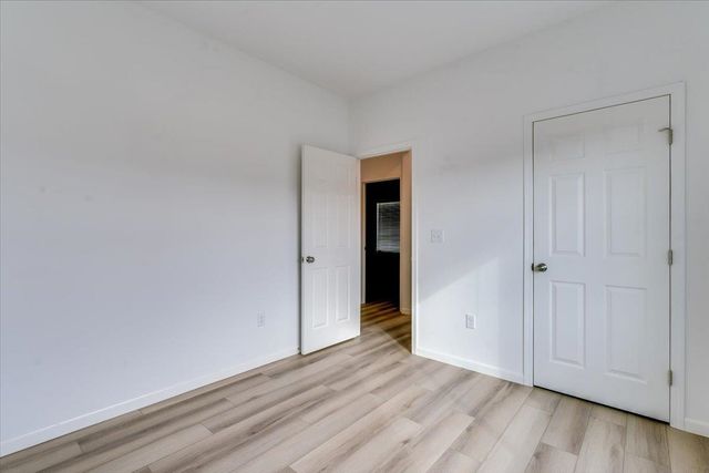 2401 S Wheatland Ct, Wichita, KS 67235