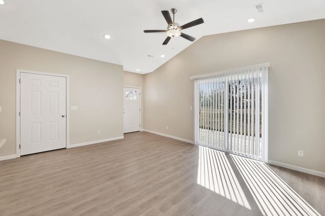 2401 S Wheatland Ct, Wichita, KS 67235