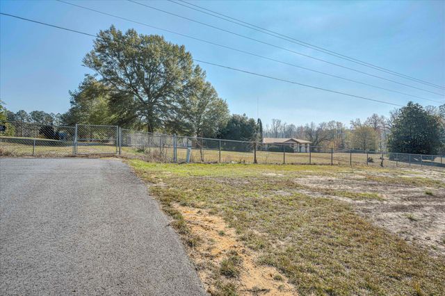 5974 Deans Bridge Road, Blythe, GA 30805