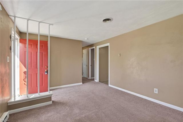 500 Greenway DR, Chesapeake, VA 23322