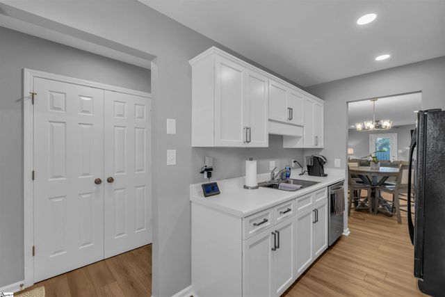 405 Santa Fe Road, Moore, SC 29369