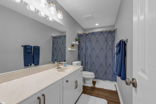 405 Santa Fe Road, Moore, SC 29369
