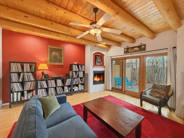 601 W San Mateo 200, Santa Fe, NM 87505