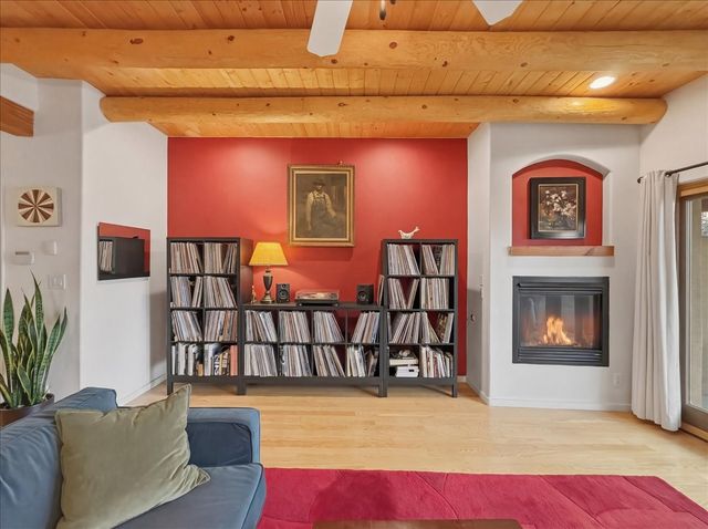 601 W San Mateo 200, Santa Fe, NM 87505