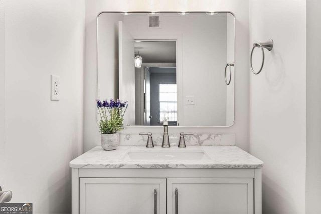 3086 Chastain Park Court NE, Atlanta, GA 30342