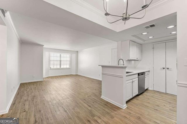 3086 Chastain Park Court NE, Atlanta, GA 30342