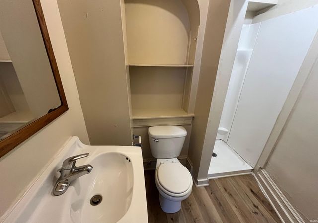 2130 Broadway, Fort Wayne, IN 46802