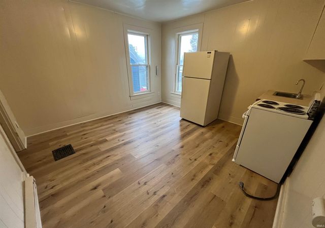 2130 Broadway, Fort Wayne, IN 46802