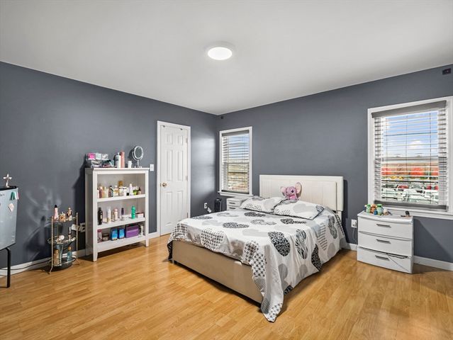 39 Centre St, Lynn, MA 01905