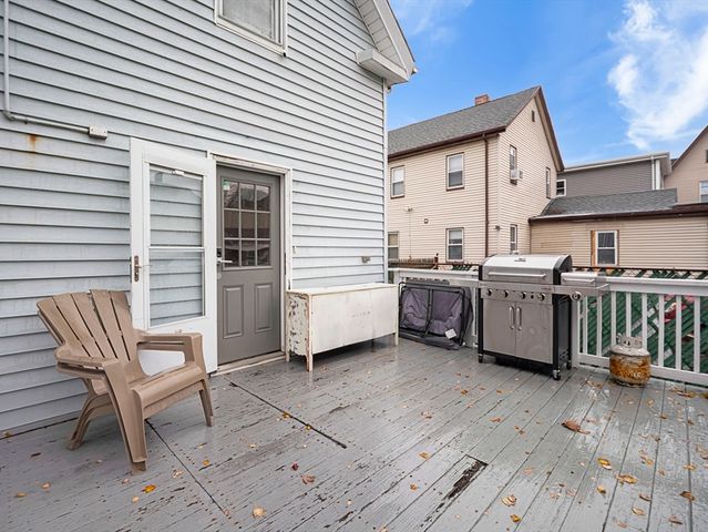 39 Centre St, Lynn, MA 01905