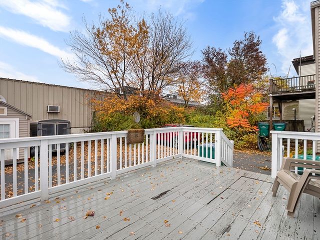 39 Centre St, Lynn, MA 01905