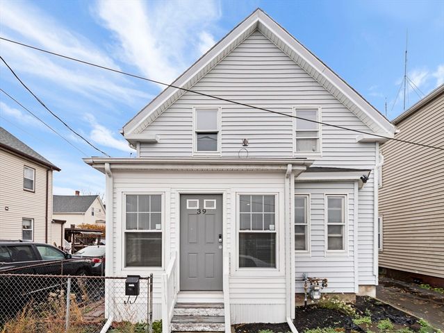 39 Centre St, Lynn, MA 01905