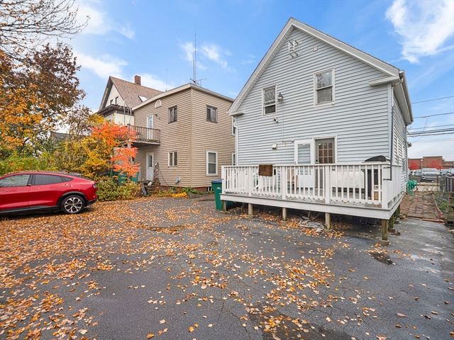 39 Centre St, Lynn, MA 01905