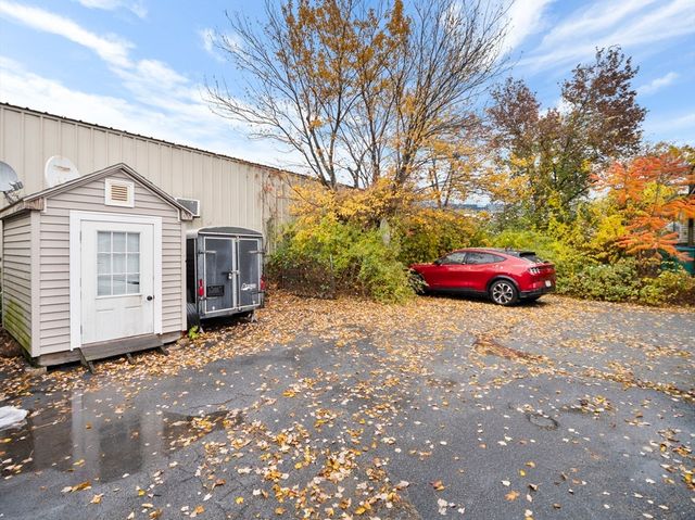 39 Centre St, Lynn, MA 01905