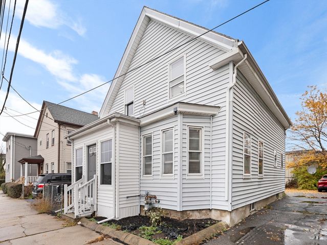 39 Centre St, Lynn, MA 01905