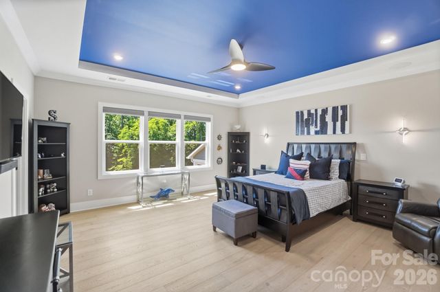 5225 Glenwalk Drive, Charlotte, NC 28269