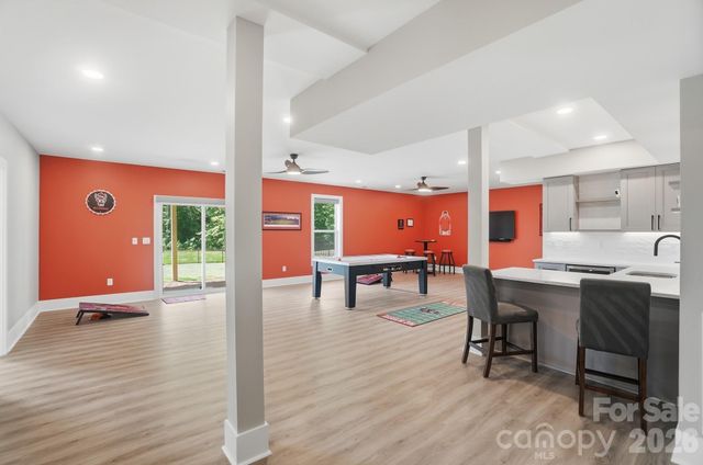 5225 Glenwalk Drive, Charlotte, NC 28269