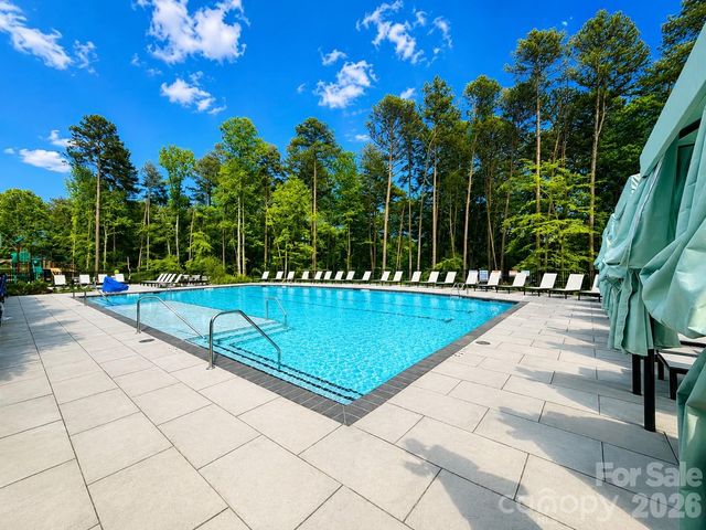 5225 Glenwalk Drive, Charlotte, NC 28269