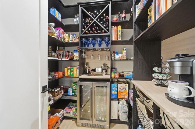 5225 Glenwalk Drive, Charlotte, NC 28269