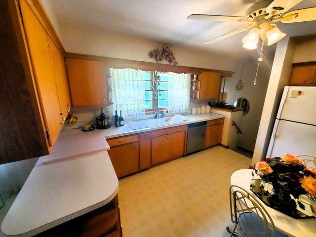 3500 12th Street, East Moline, IL 61244