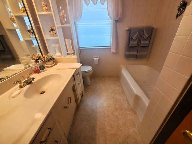 3500 12th Street, East Moline, IL 61244