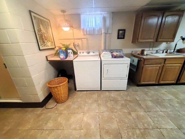 3500 12th Street, East Moline, IL 61244