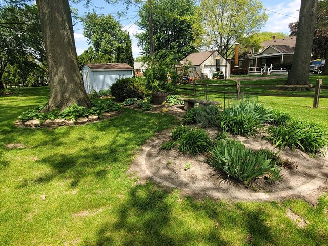 3500 12th Street, East Moline, IL 61244