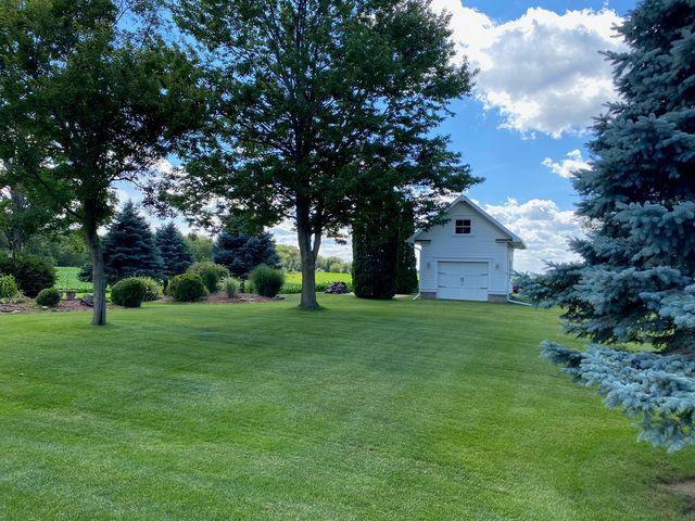 14 Timberlane Drive, Geneseo, IL 61254