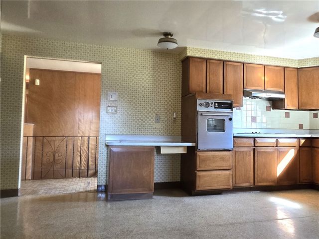 770 Pittsburgh Rd, Penn Twp, PA 16002