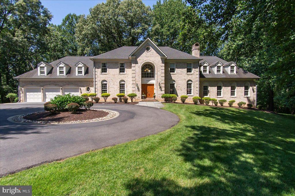 15506 AVERY RD, Rockville, MD 20855